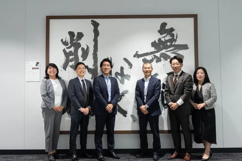 左からブラザー工業 福井氏、小川氏、安井氏、柳氏、カクシン 横山、新井