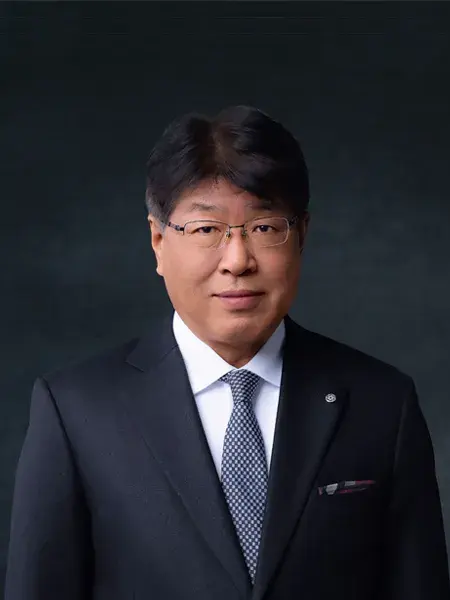 小島哲也氏（監修顧問）の写真